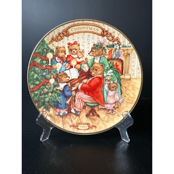1989 Avon Together for Christmas Plate 8" Bears 22k Gold Trim - Picture 1 of 7